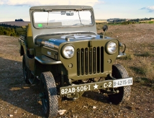 Cotxesperboda Jeep 2da Guerra Mundial